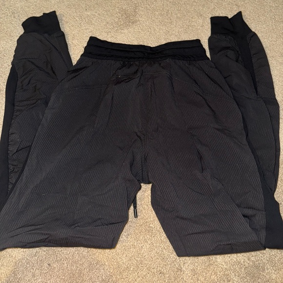 Lululemon dance studio joggers - Picture 3 of 3
